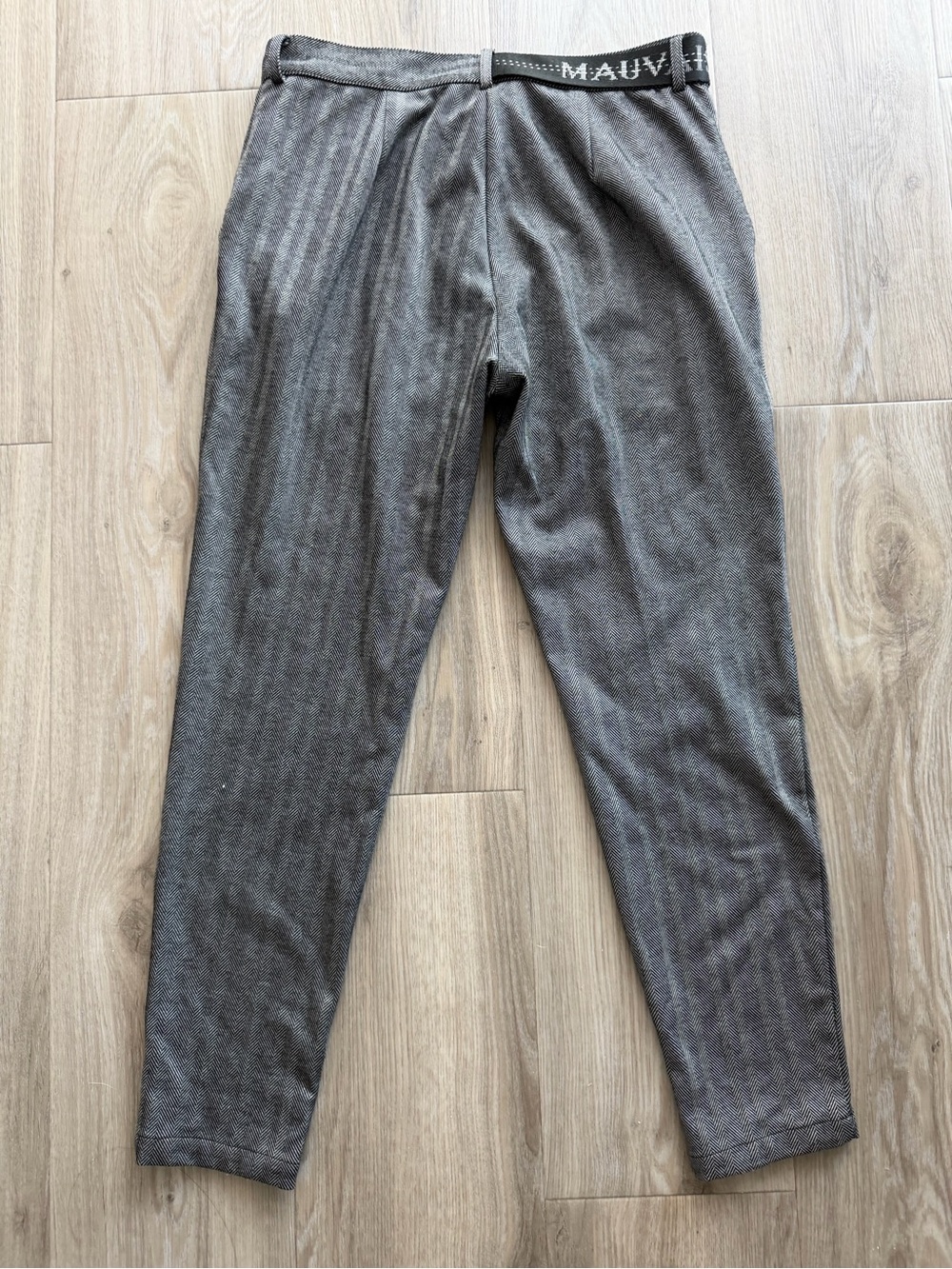 Mauve Gray Men's Slim Tapered Pants